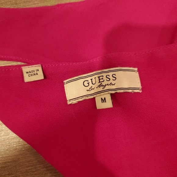 Guess hot pink flowy tank top - Picture 3 of 3